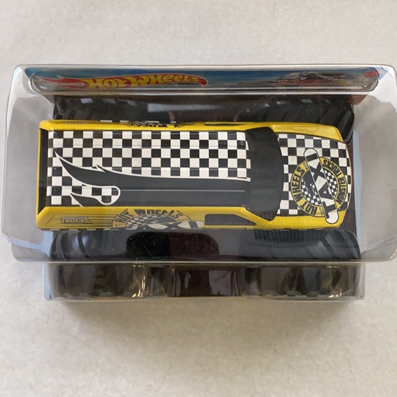 Hot wheels monster truck Taxi HW MT Taxi - Picture 2 of 6